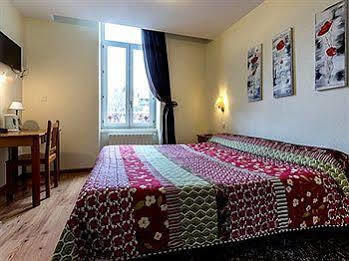 Logis Regina Hotel 3*